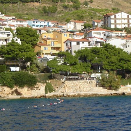 Aga Beach Suites Omis Bagian luar foto