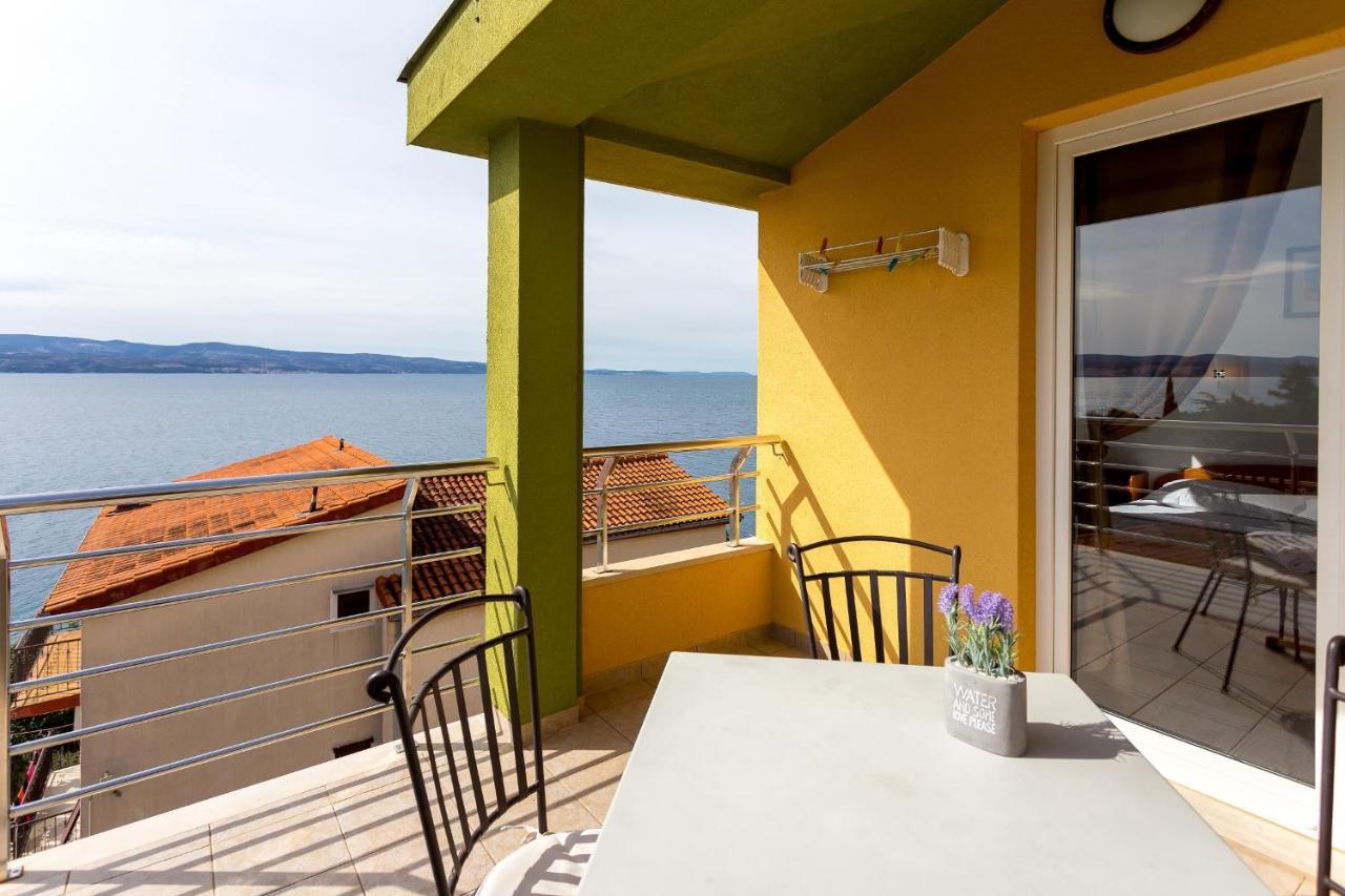 Aga Beach Suites Omis Bagian luar foto